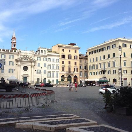 B&B In Piazza โรม ภายนอก รูปภาพ